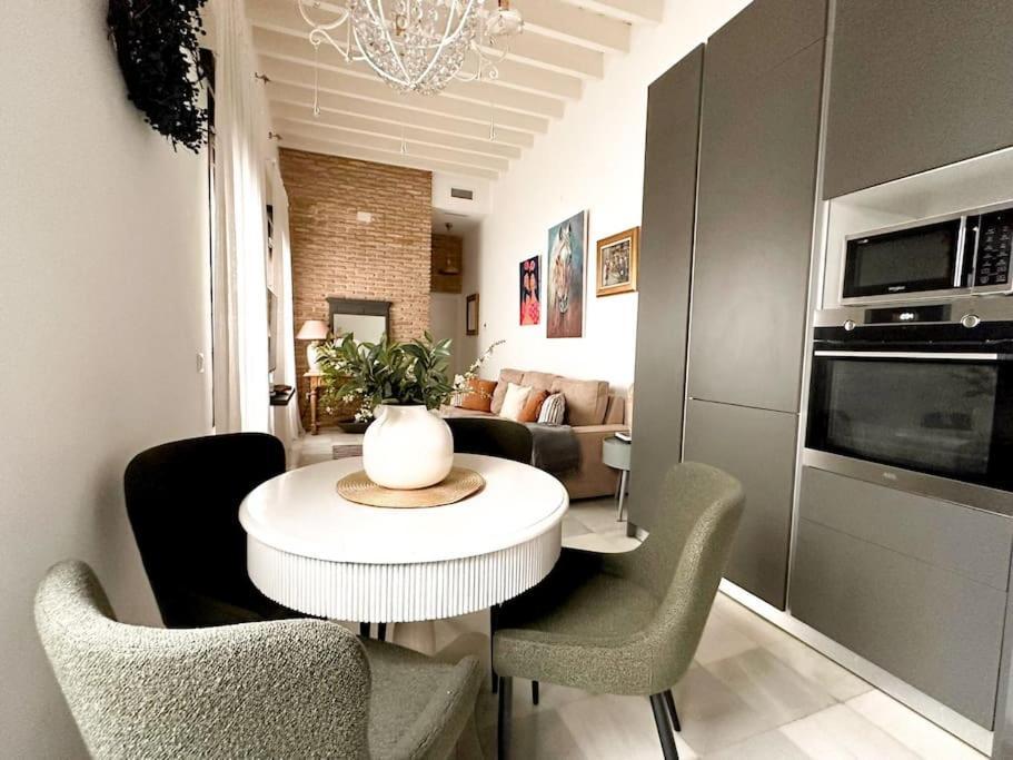 Atico Duplex Triana , Sevilla Bagian luar foto